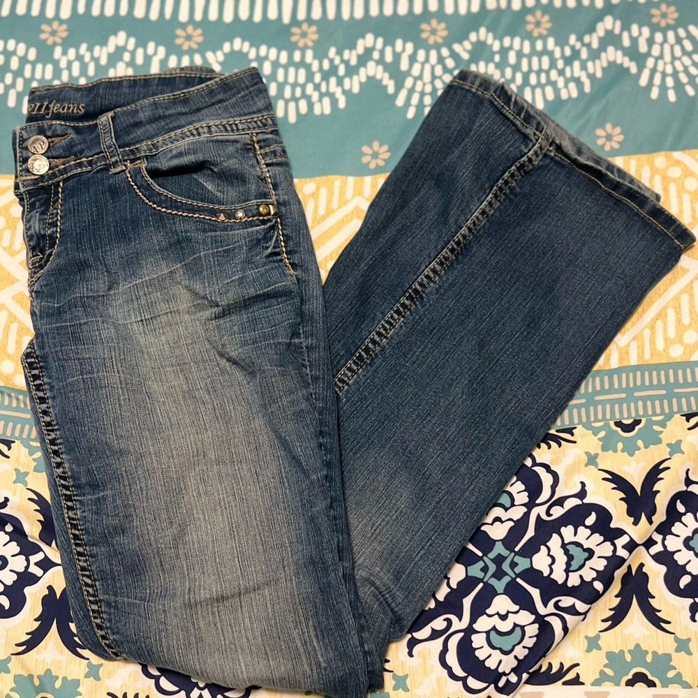 April Jeans - Picture 10 of 16